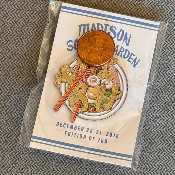 Phish New Years Eve Concert Madison Square Garden Ramen Pin - Picture 2 of 4
